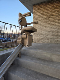 Outdoor Chair Lift  For Special Needs