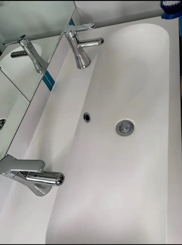 Sparkly Clean64519986323970123