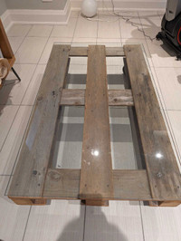 Custom made pallet coffee table 