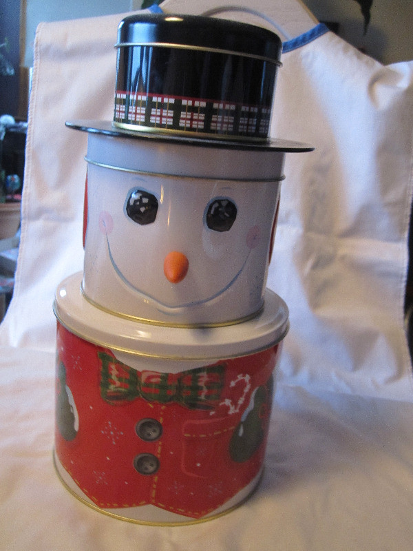 coaster snowman holder tin   box#60 in Holiday, Event & Seasonal in Oshawa / Durham Region - Image 4