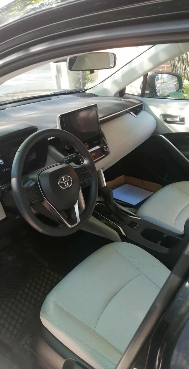 Sous location Toyota Cross 2024 dans Autos et camions  à Ville de Montréal