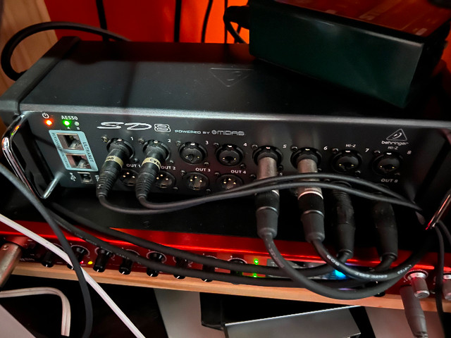 Behringer X32 producer + SD8 stage box + X-USB dans Matériel audio professionnel  à Ville de Montréal - Image 2