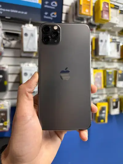 iPhone 11 Pro Max 256gb (Store Warranty), View more