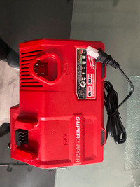 Chargeur Milwaukee M12-M18 super charge