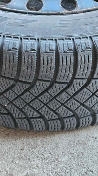 Full set of 4 Pirelli winter tires steel rims