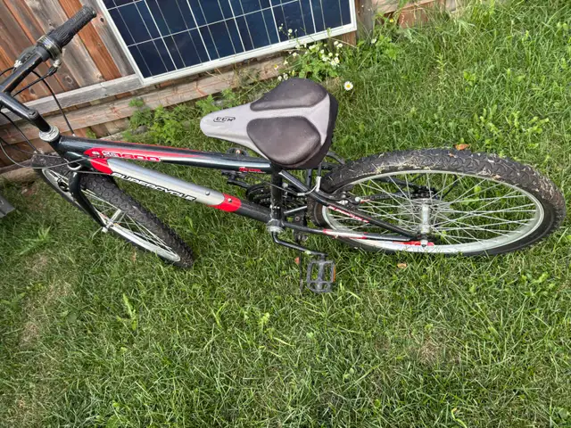 lightly used bike. just used few times in Road in London - Image 4