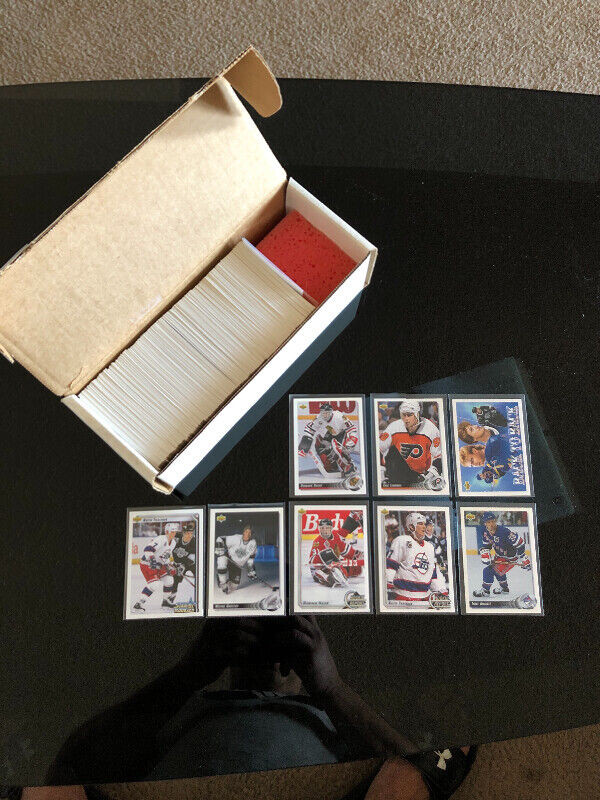 1992 upper deck hockey set in Arts & Collectibles in City of Toronto