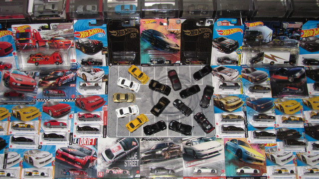 HOT WHEELS NISSAN 1996 180SX TYPE X 55th anniversary Black Gold in Toys & Games in Sarnia