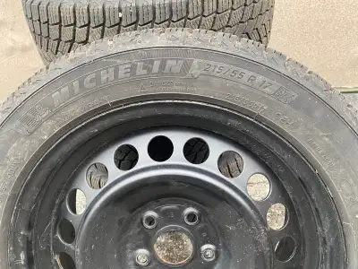 MICHELIN X-ICE Winter Tires 215/55R17 98H 4 Winter Tires 215/55R17 98H Brand new tires with good tre...