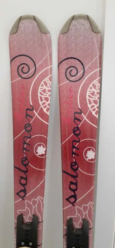 Ensemble skis alpin et bottes, View more