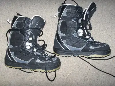 LTD Size Men's 10 Snowboard Boots, View more