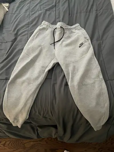 Nike tech fleece, View more