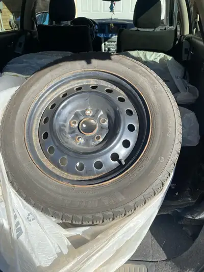 Michelin X ice winter tires 205-60-r16 Tires in great condition used two seasons Off a Suzuki sx4 95...