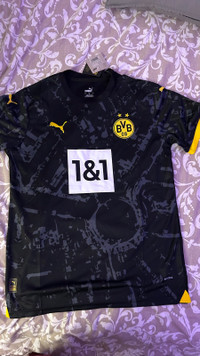 Borussia Dortmund 23/24 away kit