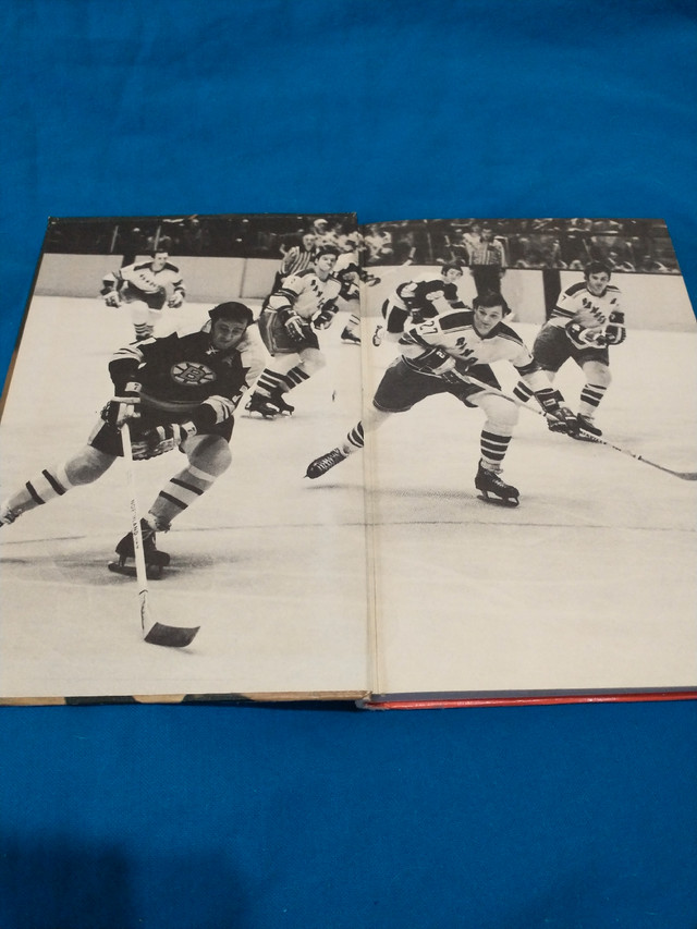 Heroes of Pro Hockey by Stan Fischler (1971) in Arts & Collectibles in City of Toronto - Image 2