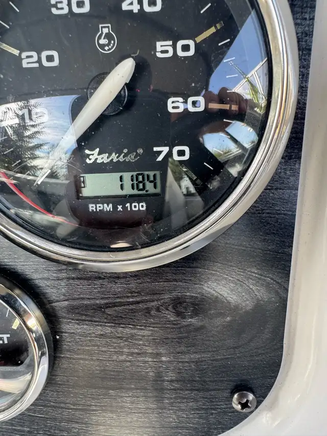 2018 Sweetwater pontoon in Powerboats & Motorboats in Edmonton - Image 11