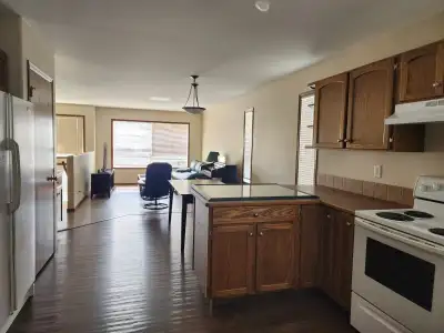 Master bed room for rent in Red deer immediately, close to major stores, and bus stop. The master be...