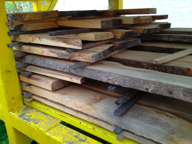 BOIS ET POUTRE DE GRANGE in Other in Saint-Hyacinthe - Image 9