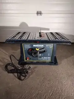 Mastercraft 10 inch Table Saw in Power Tools in Calgary - Image 3