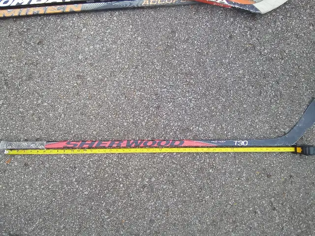 5 Great Left handed Hockey Sticks in Hockey in Ottawa - Image 2