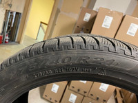 Pirelli Scorpion Pneus d'Hiver/Winter Tires 275/40R21+315/35R21