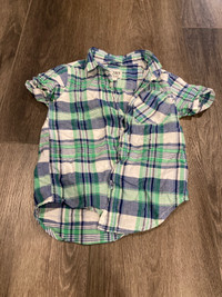 Children’s Place button-up tee (5T)