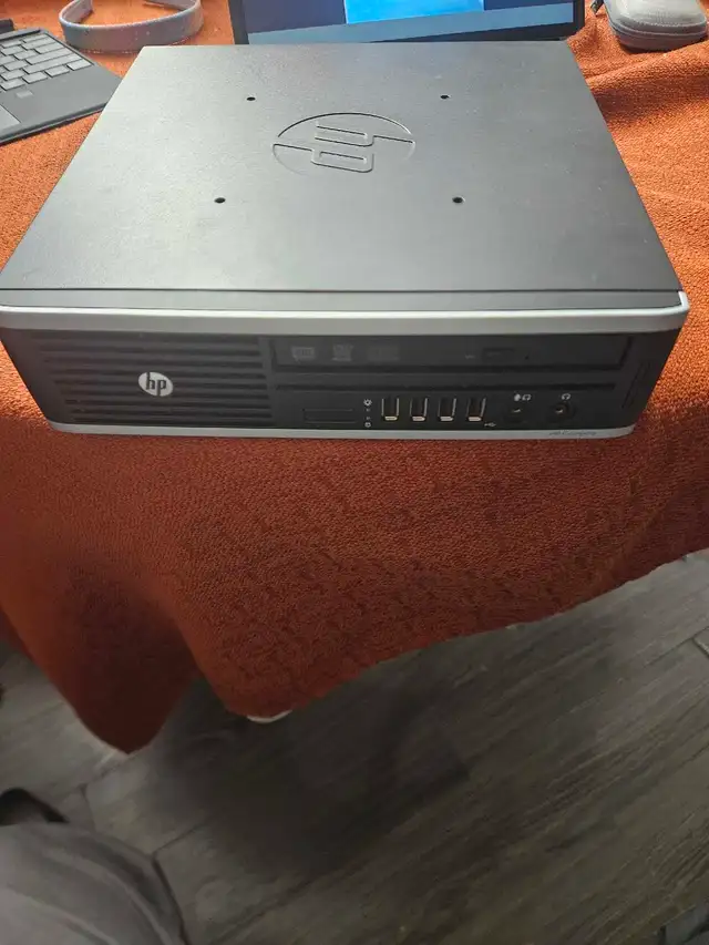 hp compact 8300 in Desktop Computers in Edmonton - Image 3