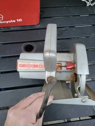 Vintage Shopmate finish skill saw , works well, View more