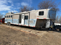 2009 Bison 4 horse trailer