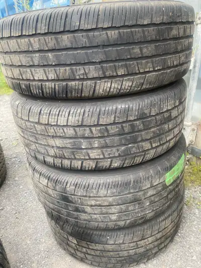 4 pneus d’été usagés avec rime 195/60R15