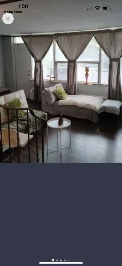 2+2 Apt 6 people allowed all included by Don Mills Subway