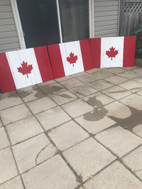 Wooden Canada flags