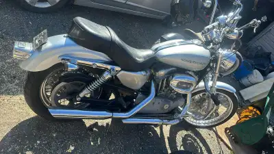 2004 Harley Davidson Sportster 883 with big bore kit for 1200cc. Bike is in overall great condition...