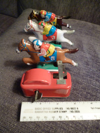 Schylling Horse Race mechanical tin wind-up toy - 2003