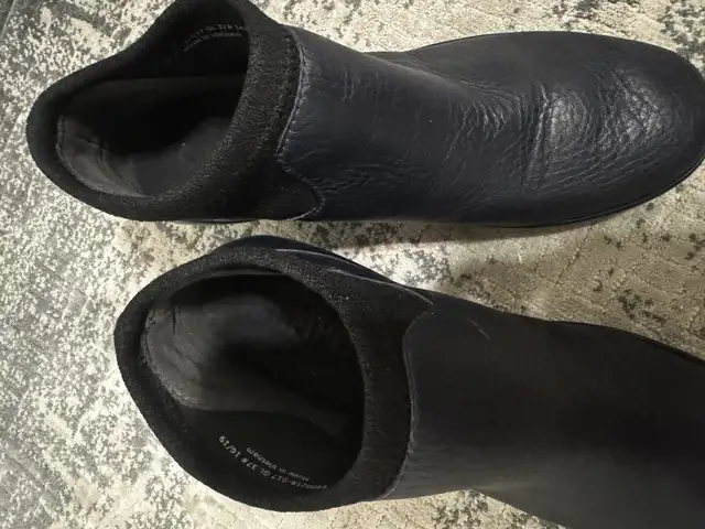 Camper Shoes Size 6.5 in Men's Shoes in City of Toronto - Image 4