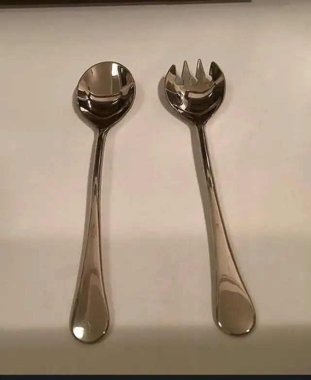 Glass Serving Bowl with Utensils in Kitchen & Dining Wares in Mississauga / Peel Region - Image 4