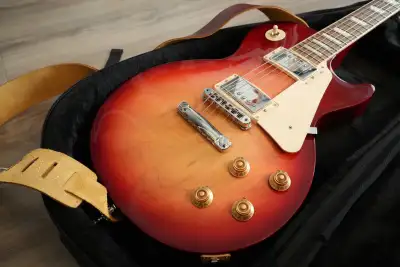 2025 Gibson Les Paul Studio Cherry Sunburst (Warranty+ Upgrade), View more
