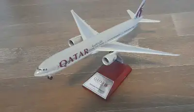 This fantastic large 1/200 scale Qatar Boeing 777-300ER is 37cm in length with its undercarriage. Re...