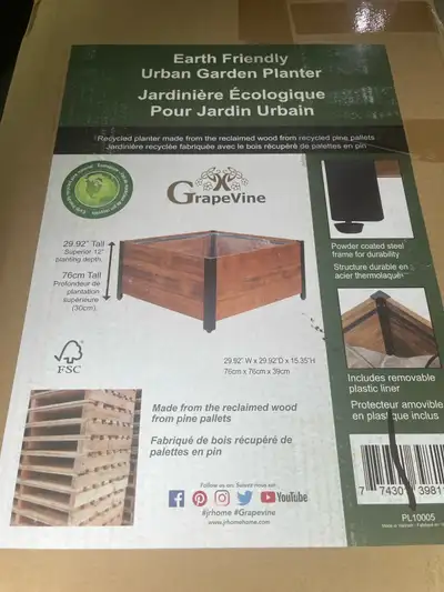 Grapevine Urban Garden Planter new in box Hamilton west mtn , View more