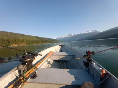 12 ft Welded Aluminum fishing boat. Comes with an 8hp 4stroke Yamaha resting on a good trailer. Boat...