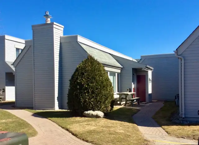 Collingwood Vacation Rental ~ March 14 - 21, 2026 in Ontario in Canada - Image 11