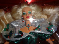 Grand Gala Barbie,1995,Happy Holidays #14123, nrfb,gorgeous,Xmas