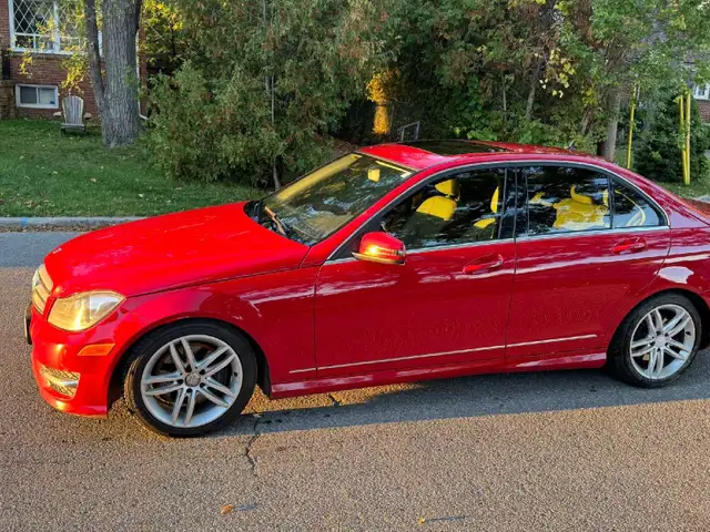Mercedes Benz C300 4MATIC 2013 in Toys & Games in City of Toronto - Image 3