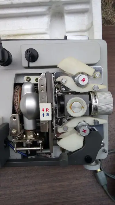 Model is Dual P300, with original box and foam. Condition does seem to be very good, appearance-wise...