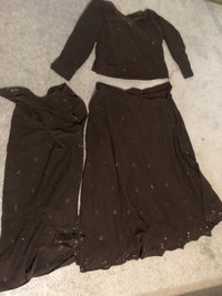 Large /xl skirt with blouse and scarf 