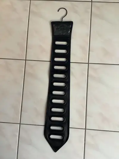 Umbra Men’s Necktie Holder, View more