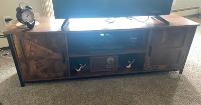 Both are brand new. Comes with original manual. Asking $300 for both or $140 for coffee table and $1...