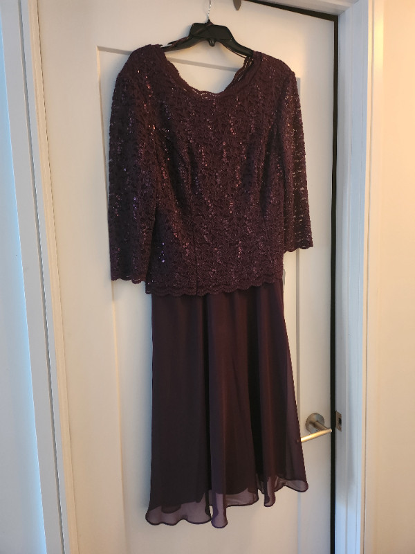 Mother of the bride/ cocktail dress in Women's - Dresses & Skirts in City of Toronto - Image 2