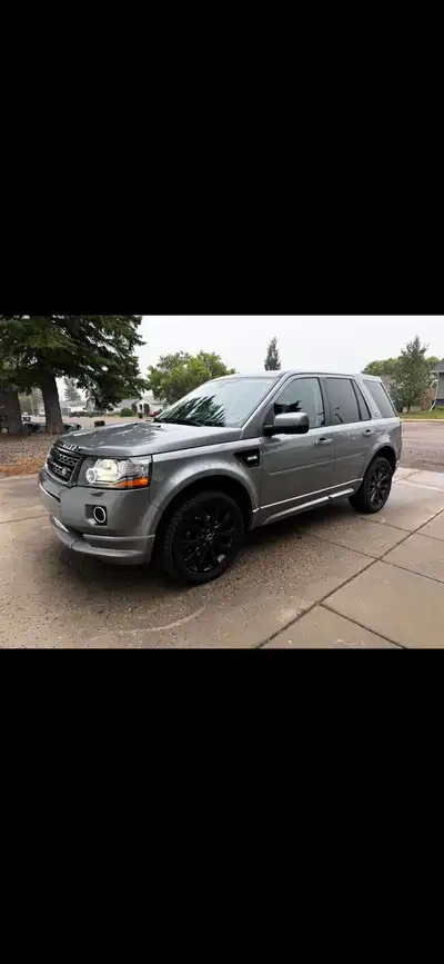 2015 Land Rover LR2 Black Lux Special edition AWD. All available factory options including Napa leat...