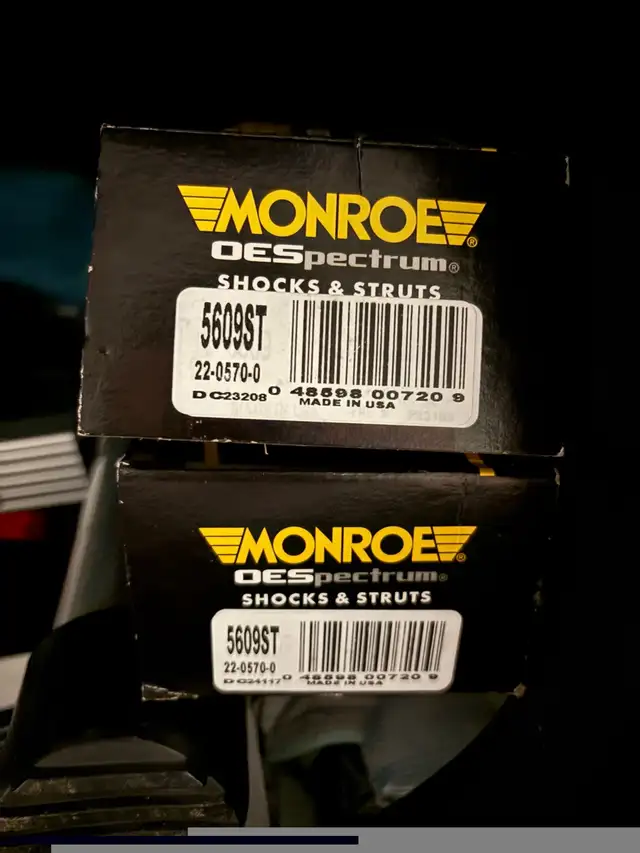 5609 Monroe struts / shocks OESpectrum in Other Parts & Accessories in City of Toronto - Image 5